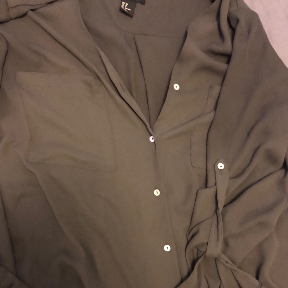 Grey/green blouse